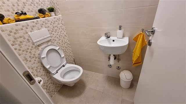 En-suite bathroom